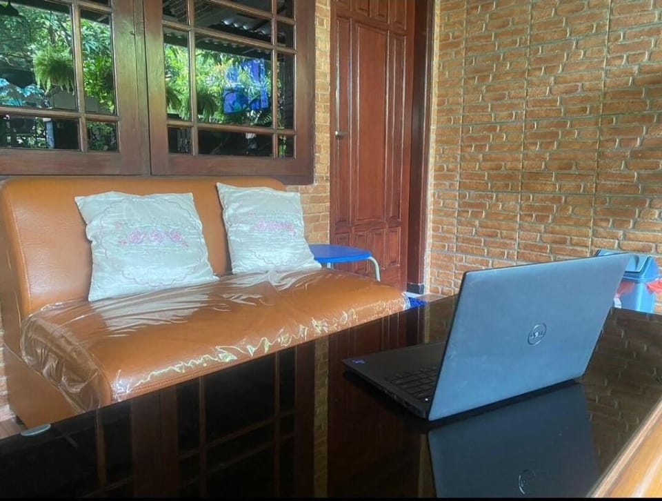 Hotel O Damia Homestay Syariah Hotel in Surabaya