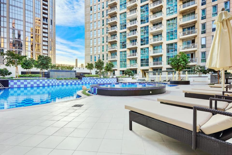 Burj Khalifa Views | Opera | 5 min from Dubai Mall Apartment in Dubai