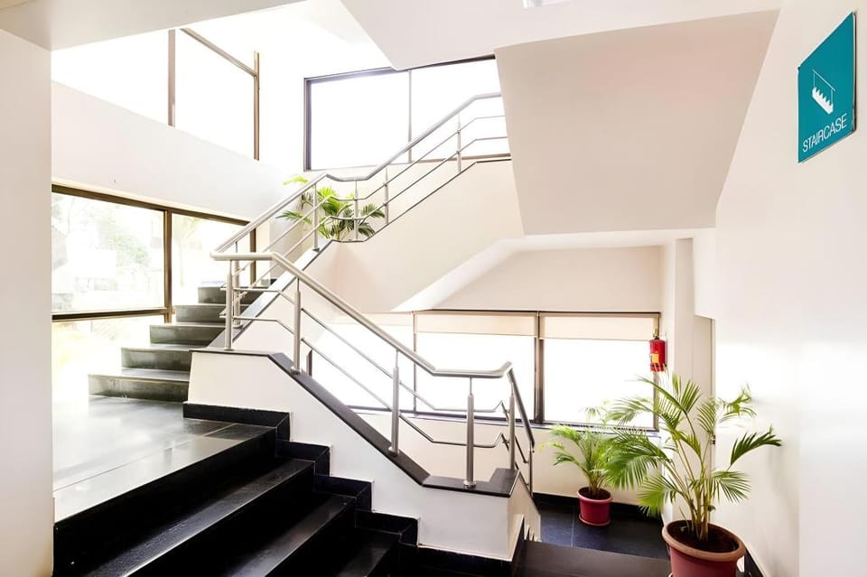 Treebo Blossom - Viman Nagar Hotel in Pune