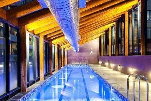 A 3BR Apt Next to Southern Cross, FREE Parking Vacation rental in Melbourne