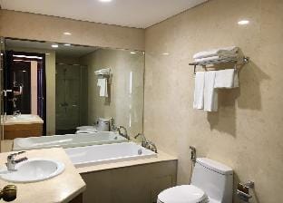 Vinhomes Royal City 2 Bedrooms Apartment in Hanoi