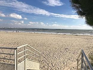 Apartment La Baule 5 Pers 50 M From Benoit Beach Apartment in Le Pouliguen