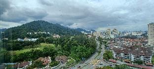 Grand Duplex Suite with 3 King Beds @ The CEO Apartment in Bayan Lepas