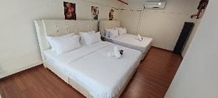 Grand Duplex Suite with 3 King Beds @ The CEO Apartment in Bayan Lepas