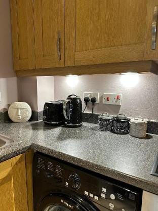 Modern 2 bedroom apartment Vacation rental in Warrington