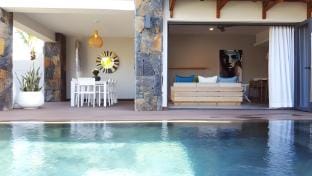 Choisy les Bains Apartment in Trou-aux-Biches