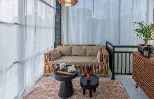 Cozy, smart, renovated flat above Ubud's roofs Apartment in Abiansemal