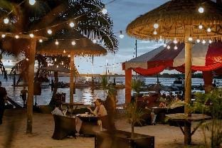 [Beachfront Seaview w Projector] 6-8 Pax, 3 Rooms. Apartment in Johor Bahru