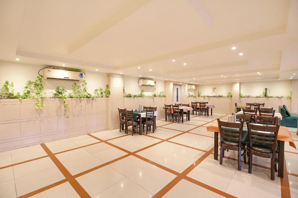 FabHotel Neena Palace Hotel in India