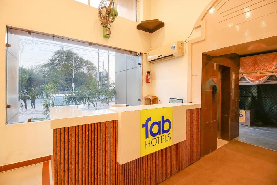 FabHotel Neena Palace Hotel in India