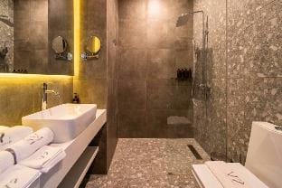 Sunshine 2 BR Private Pool NE44A Villa in North Kuta