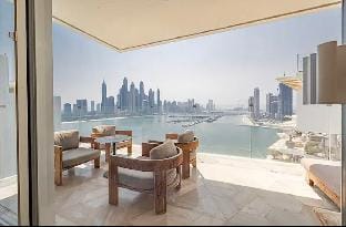 Five Palm Luxury Apartment with Full Sea View Apartment in Dubai