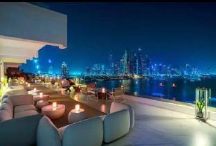 Five Palm Luxury Apartment with Full Sea View Apartment in Dubai