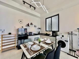 Modern Urban Suites@Georgetown PenangBridgeSeaview Apartment in George Town
