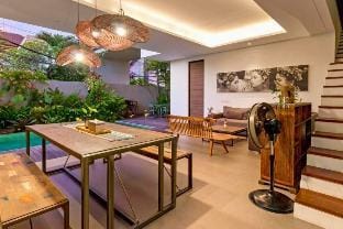 Comfortable 2 BR Private Pool #ZN33 Villa in North Kuta