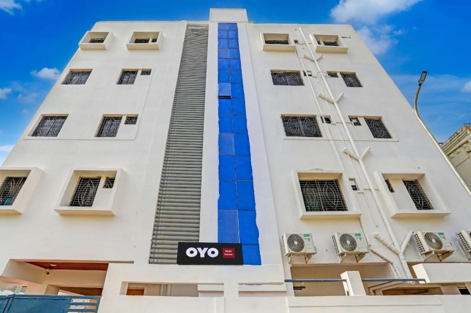 Hotel O YUVA INN Hotel in Maharashtra