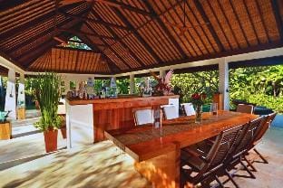 Royal 3 BR With Pool Villa NE19B Villa in Kuta