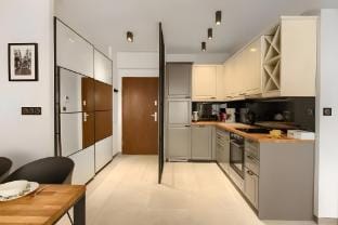 Elite Apartament IMPERO z Parkingiem Apartment in Poznan