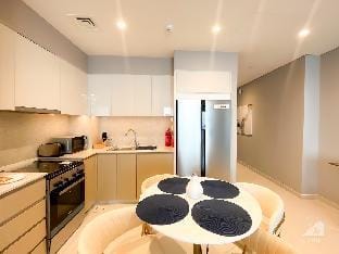 Extreme Luxury Burj Royal Balcony & Downtown View Apartment in Dubai