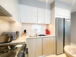 Extreme Luxury Burj Royal Balcony & Downtown View Apartment in Dubai