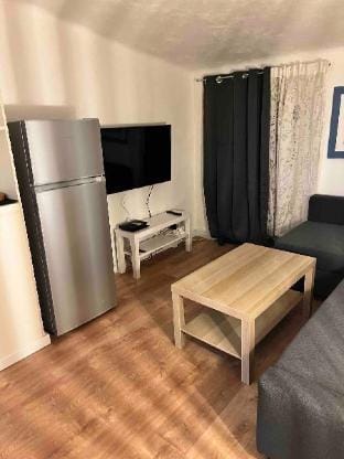 Studio neuf centre-ville #10 Apartment in Toulon