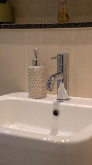 Contractors & Tourist Haven Long-Term Discount Apartment in Salford