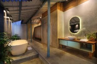 Stylist 1BR Villa with Pool near Batu Beligh Beach Vacation rental in North Kuta