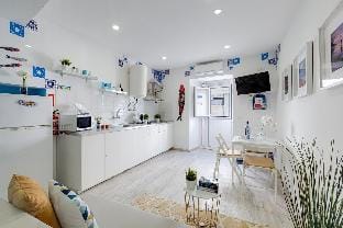 Chez New Best Charm & Design. Your Seaside Dream! Vacation rental in Lagos