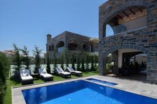 Turtulli Castle Villa II Villa in Crete