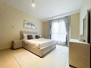 Spacious 4BR Apartment in JBR next to the Beach Apartment in Dubai