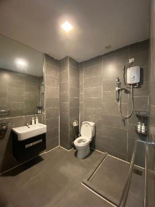 Twenty Studio EmpireDamansara[Wi-fi/Netflix/Prime] Apartment in Petaling Jaya