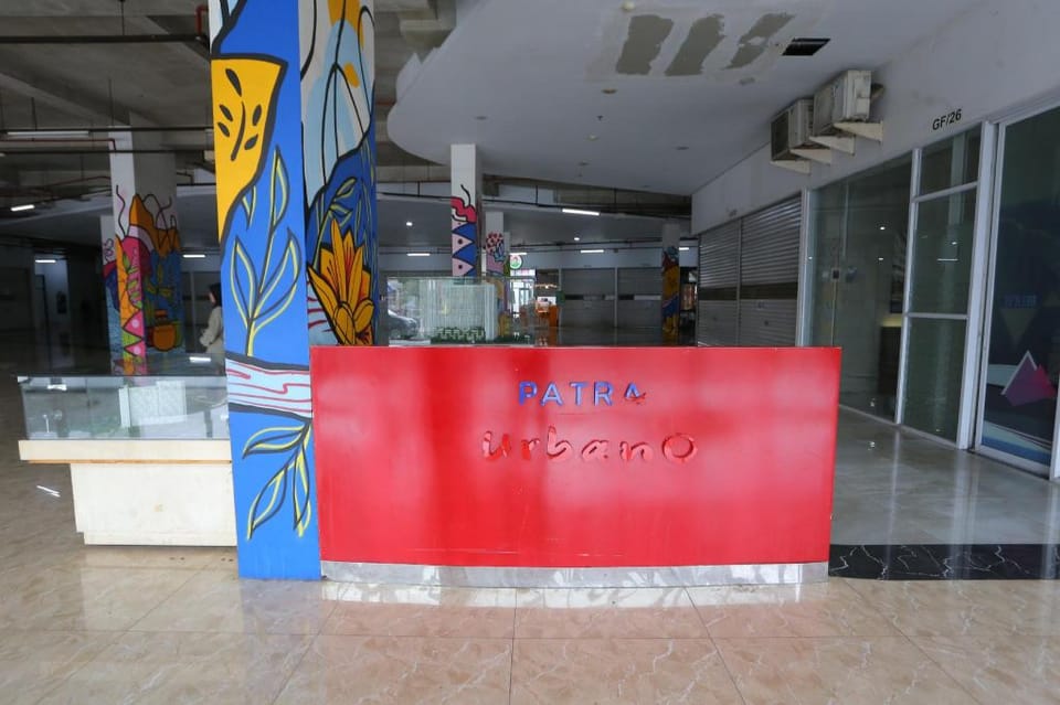 Capital O 93490 Yubi Room Patraland Hotel in West Java