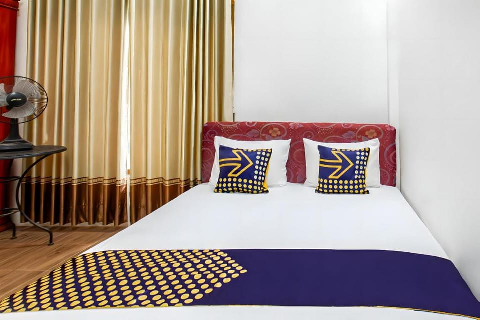 Hotel O Kebun Manis Homestay Near Lapangan Bola Volly Batu Kumbung Hotel in Lingsar