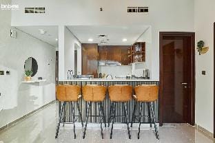 bnbmehomes | Lux Apt w/ Skyline View -  2518 Apartment in Dubai