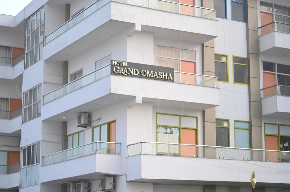 Hotel Grand Omasha Hotel in Noida
