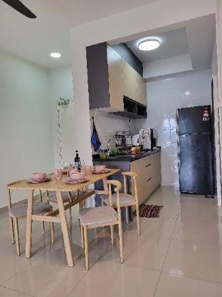 Desa ParkCity Lovely Cozy&Clean 3room2bath 6pax Apartment in Petaling Jaya