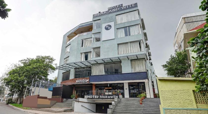 HOTEL BLACK AND WHITE Hotel in Visakhapatnam