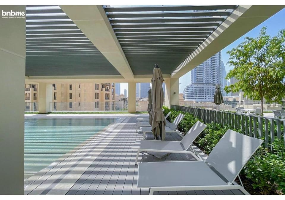 Luxury Burj Royale Burj Khalifa & Fountain view Apartment in Dubai
