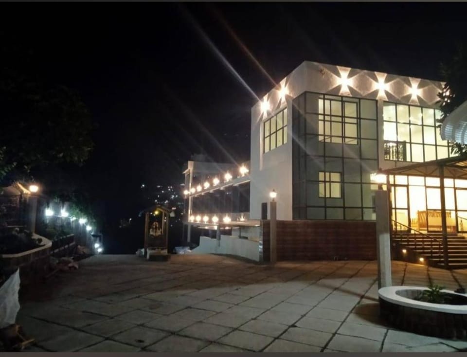 Hotel Vetrivel International by Browntree Resorts Hotel in Kodaikanal