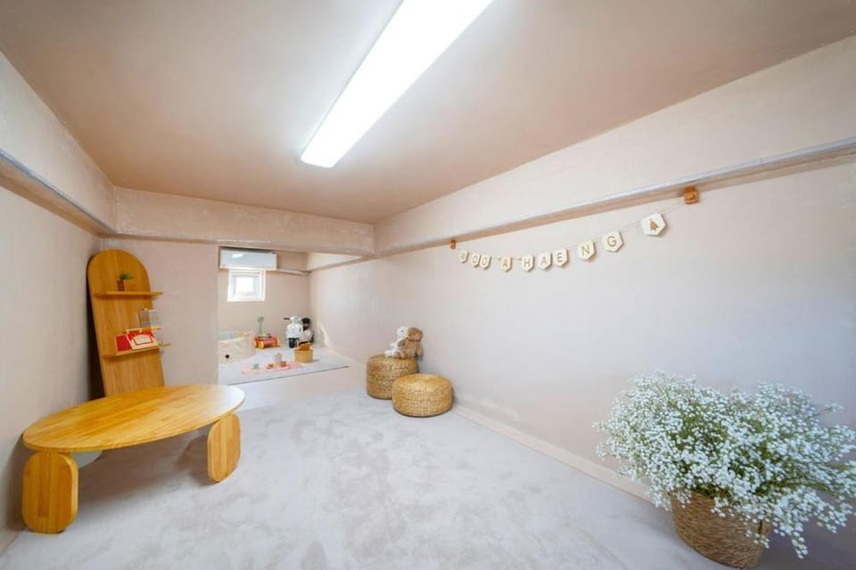 우아행 스테이 강릉 (Uahaeng Stay Gangneung) Bed and Breakfast in South Korea