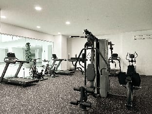 Lively 4-bed for 6 pax | F&B & Mart | Chan Sow Lin Apartment in Federal Territory of Kuala Lumpur