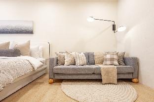 Sleep Inn R6, Room for 2-4 People, Downstairs is MRT Z2 Exit Apartment in Taipei City