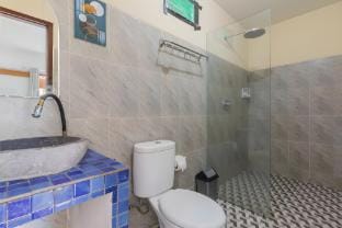 Lovely Deluxe Poolside Room in Nusa Penida Vacation rental in Nusapenida