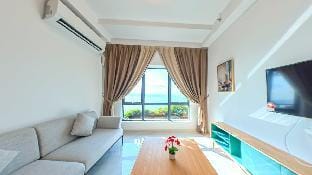 Breathtaking Sunrise View at Carnelian Tower 4206 Vacation rental in Johor
