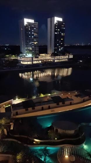 Romantic Condo with Bathtub and Amazing View Apartment in Johor