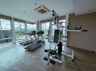 Slide Room Apartment in Chon Buri Changwat