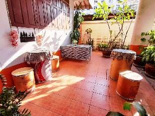 Cozy Coconut Room Love&Light Thonglo Ekamai Apartment in Bangkok