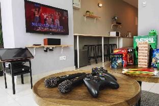 Maritime Suite (Sea view+Karaoke, Pool, Foosball) Vacation rental in George Town