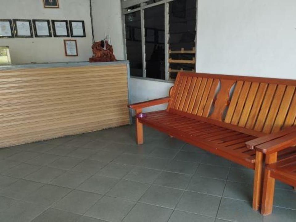 OYO 93543 Belmount Residence  Near SILOAM CLINIC MERUYA Hotel in Jakarta