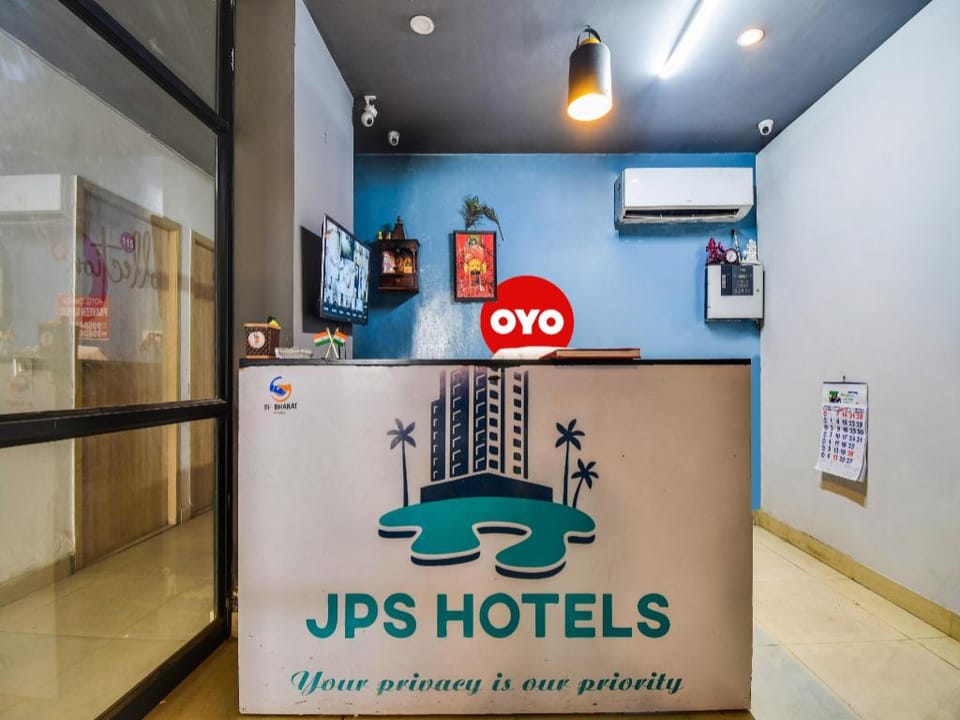 Super Hotel D Plaza Near Pitampura Metro Station Hotel in Delhi